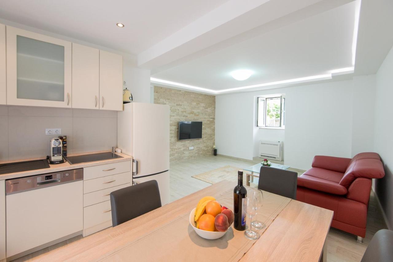 Apartments D&V Κότορ Εξωτερικό φωτογραφία